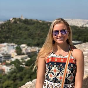 Meet your Posher, Christina